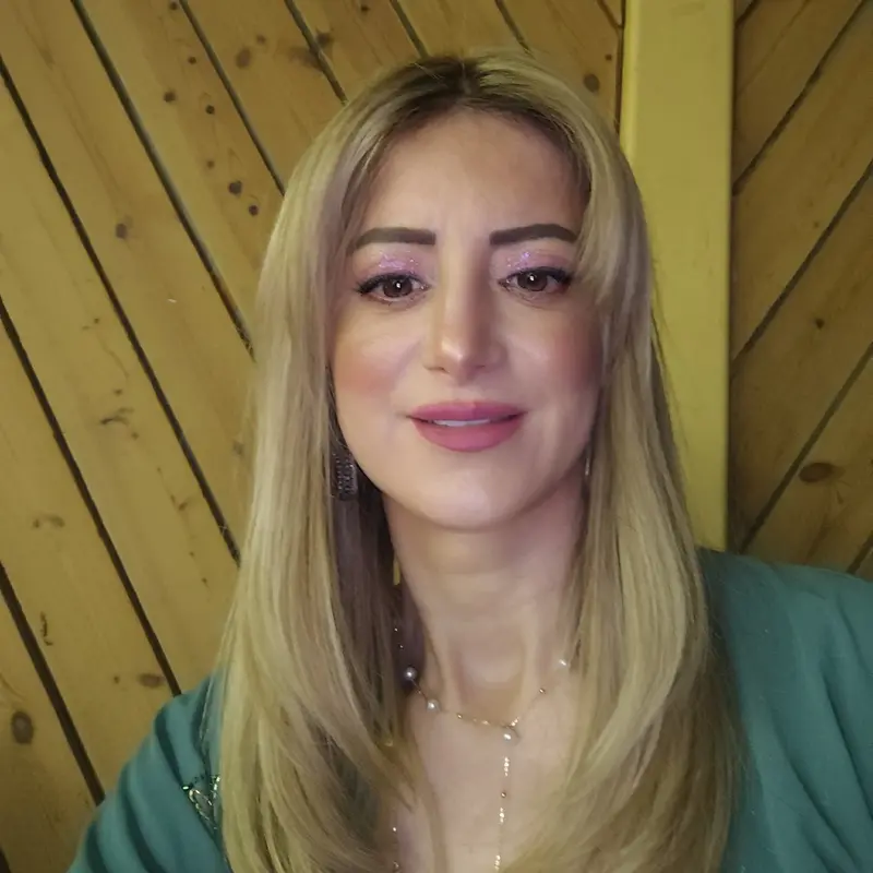 Amanda Farhadian